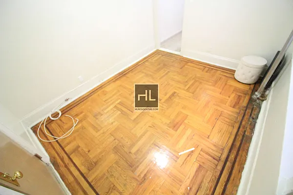 Rented by Highline Residential | media 9