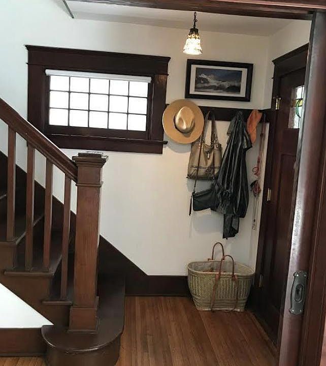 Entry way