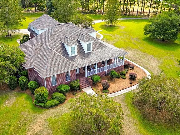 3rd image of 401 Magnolia Bluff Road