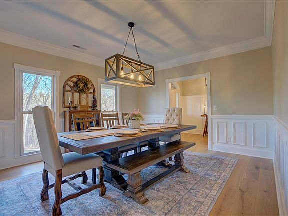 5th image of 147 Youngs Mill Rd