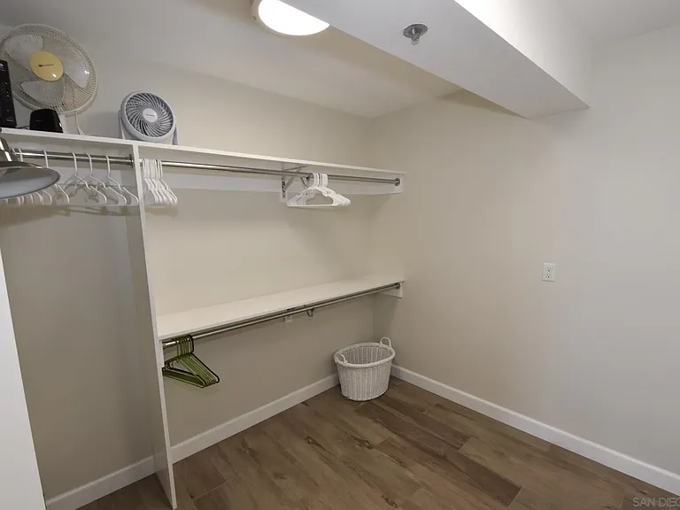 1710 Avenida Del Mundo #1008 — Photo 12
