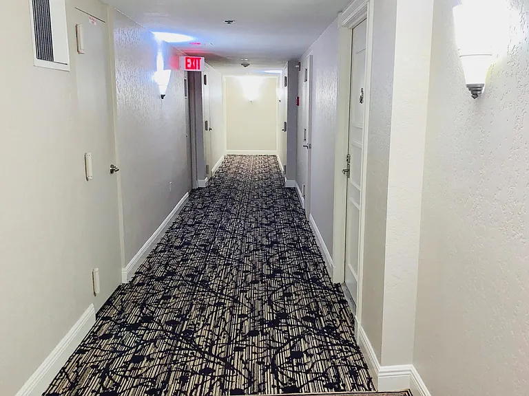 4200 N Ocean Dr #1-806 — Photo 33