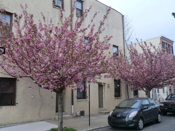 903 S 16th St #A, Philadelphia, PA 19146