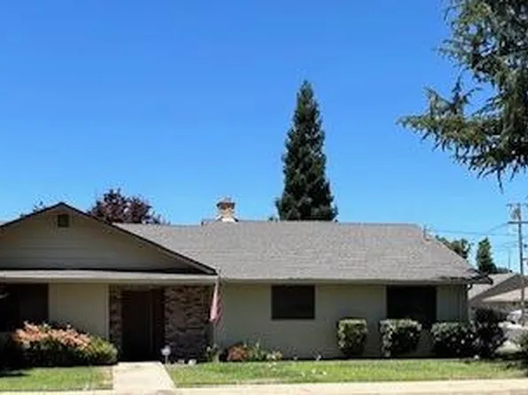 202 West Ave #A, Oakdale, CA 95361