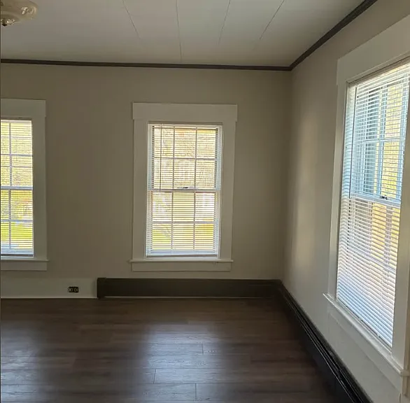 81 Academy St — Photo 6