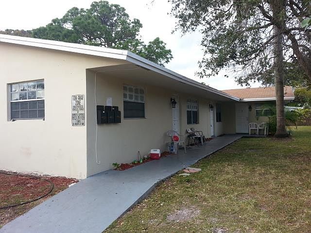 1st image of 933 NE 38th St #1