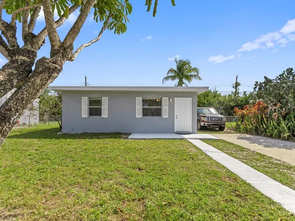 2456 NW 6th Street, Pompano Beach, FL 33069
