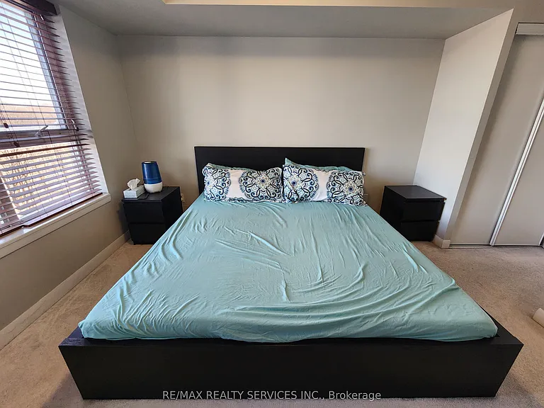 25 Town Centre Ct #1002 — Photo 17