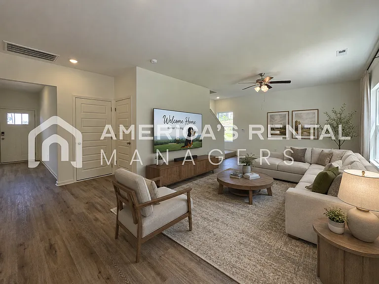 605 Acorn Ct — Photo 4