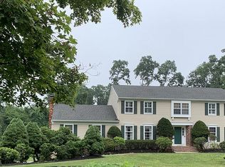 900 Lovett Rd, Colts Neck, NJ 07722