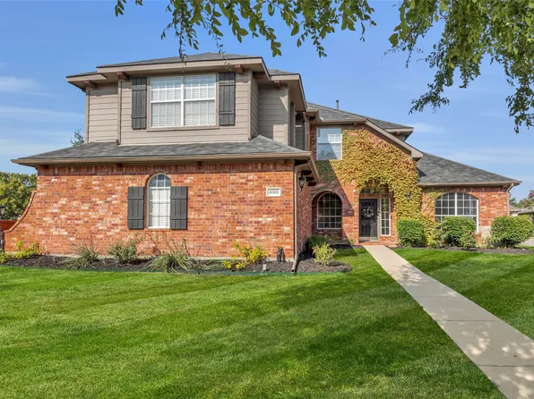 8301 Ash River Ct, Fort Worth, TX 76137