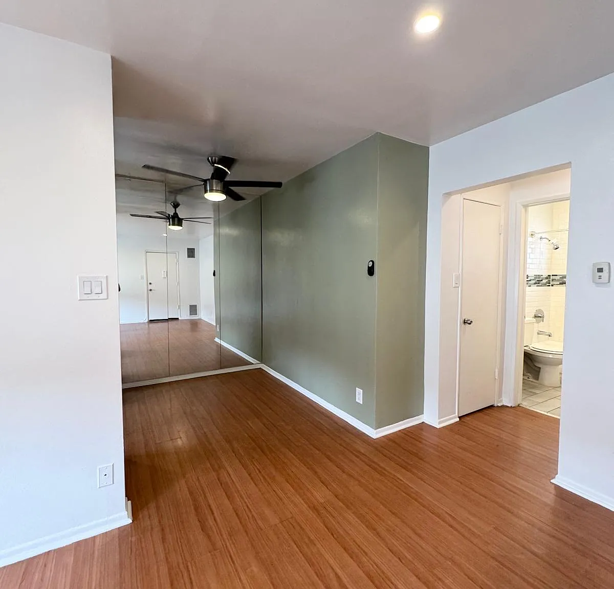 18546 Clark St — Photo 3