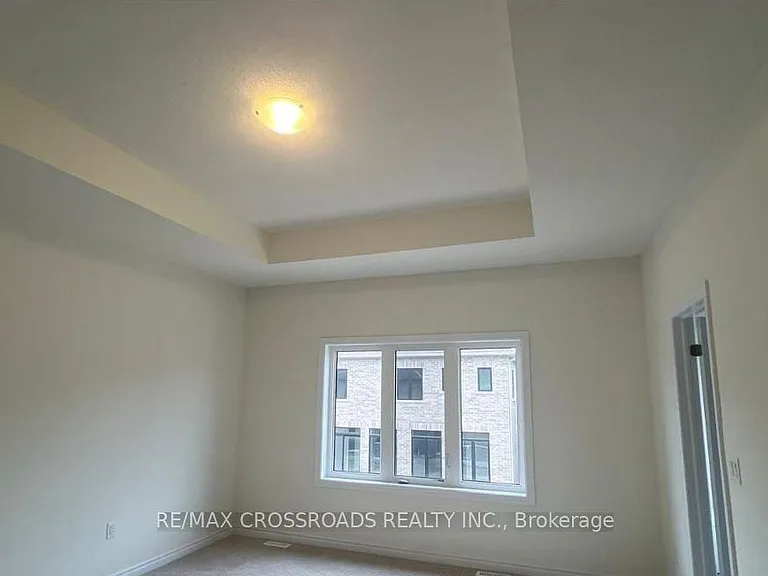 22 Blick Cres — Photo 10