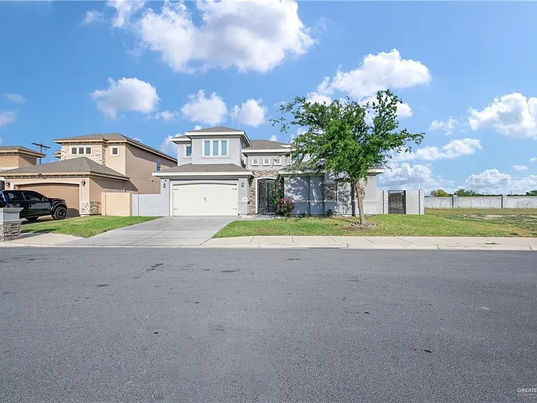 2410 Colvin Ave — Photo 2