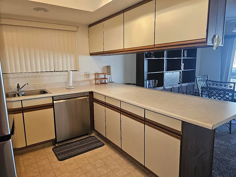350 Lake Havasu Ave N #208 — Photo 10