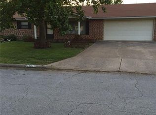 1801 SE Crouch St, Bentonville, AR 72712