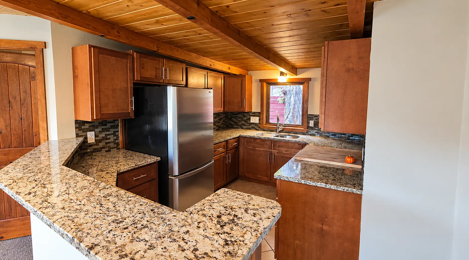 2 bed, $2,100 — Photo 3