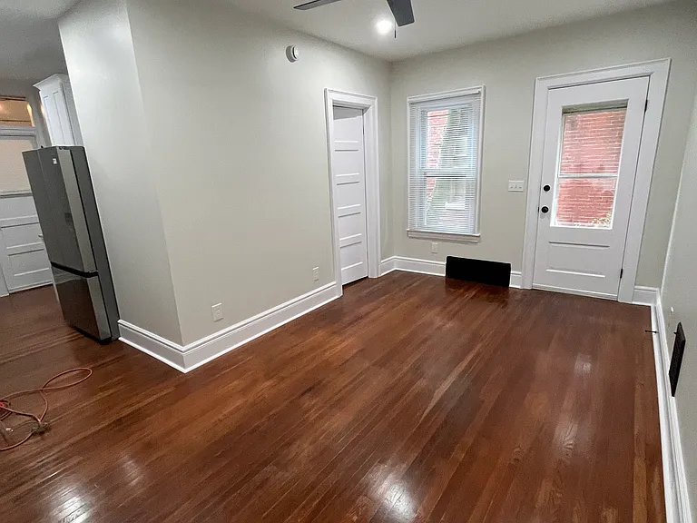 54 Whitney Pl #6 — Photo 4