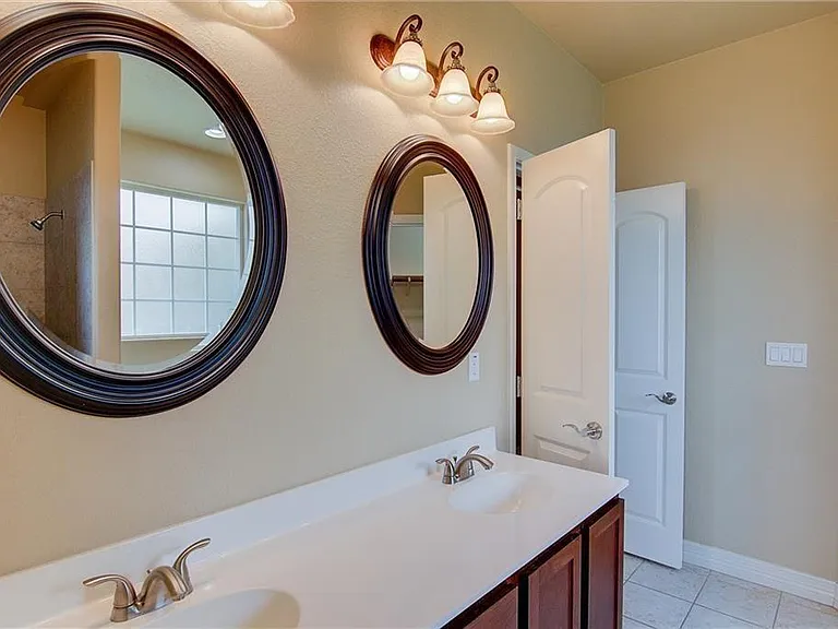 221 Geode Ln — Photo 9