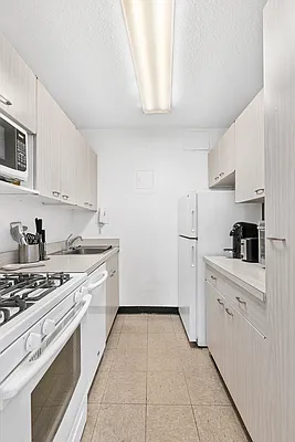 Sold by Douglas Elliman | media 13