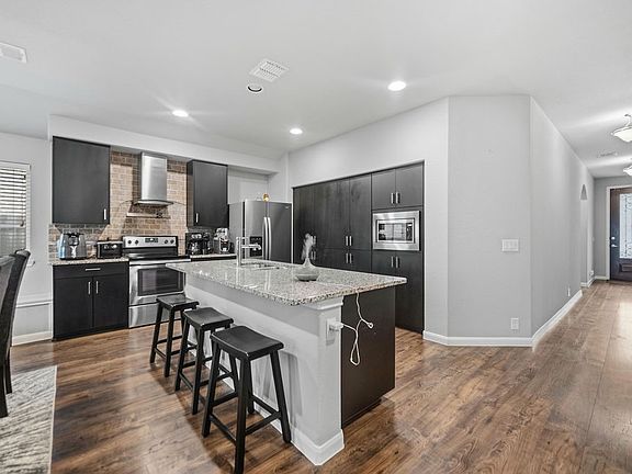 5th image of 12016 Worthwood St