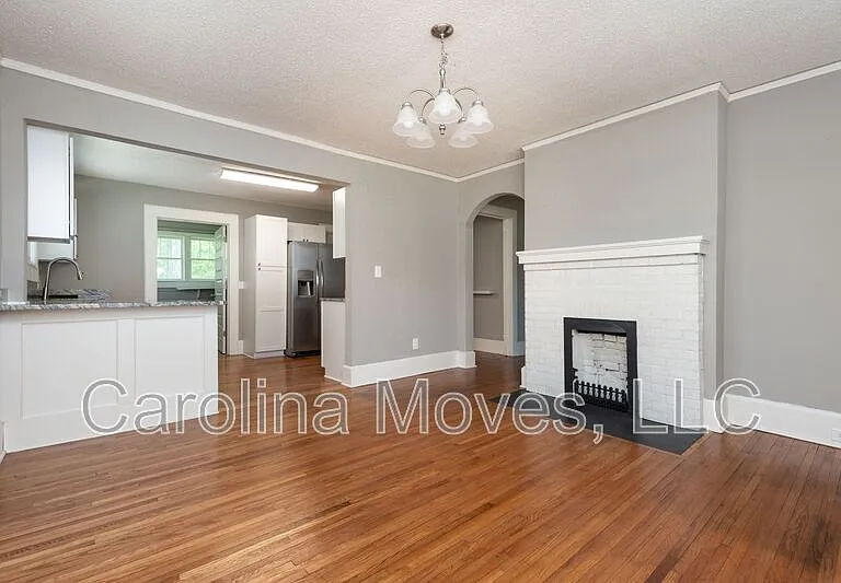 306 Powell St — Photo 6
