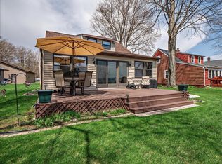 1801 Brighton Beach Rd, Menasha, WI 54952