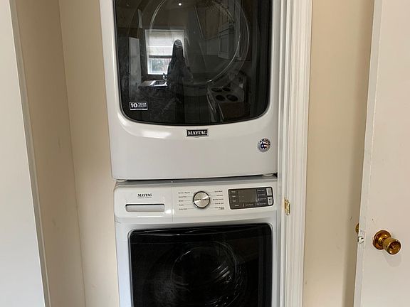 Laundry units