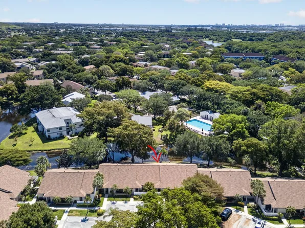 3210 S Carambola Cir Circle S, Coconut Creek, FL 33066