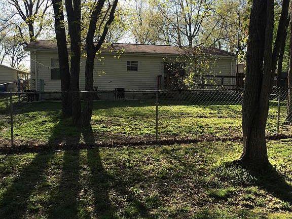 2nd image of 6033 Glenwood Dr