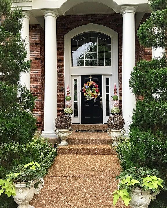 1st image of 31 Westwood Ct