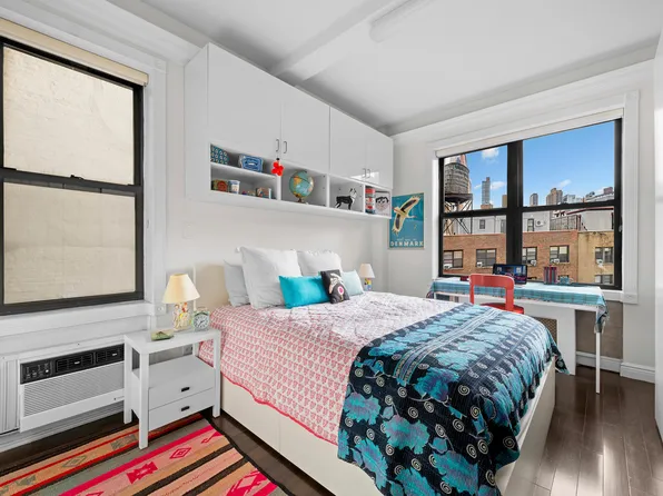 116 West 72nd Street image 1 of 8