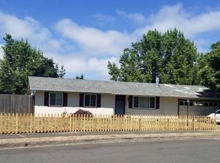 1958 Debra Dr, Springfield, OR 97477