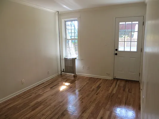 Rented by Amicourt LLC | media 26