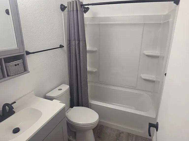 1705 Oakshire Ln #A — Photo 5