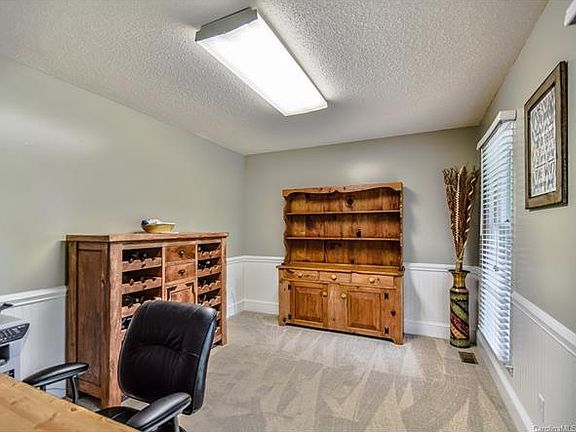 4th image of 152 Saint Martins Ln