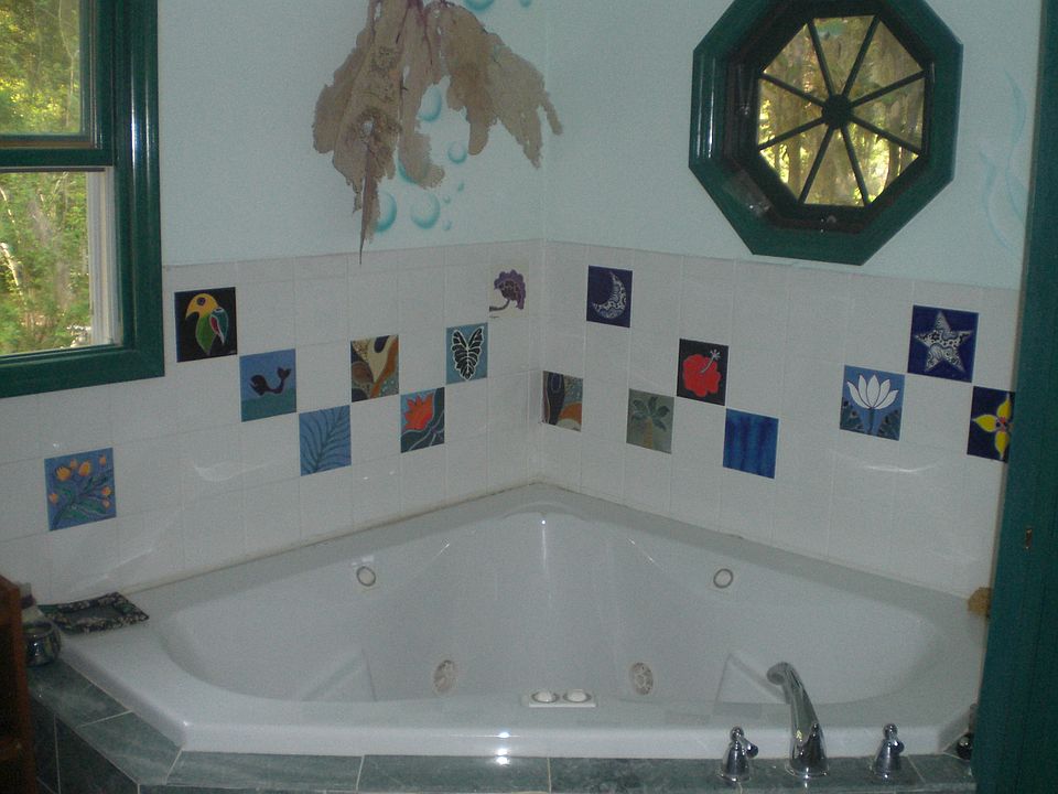 Master bath with jacuzzi