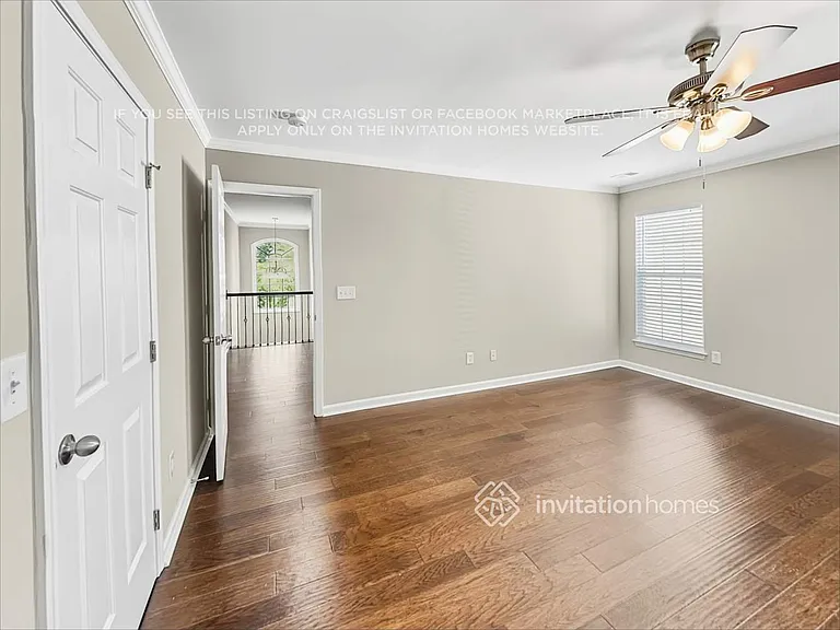 6918 Olmsford Dr — Photo 12