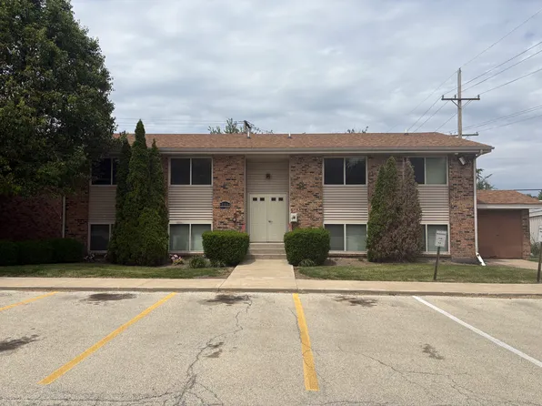 110 S Country Ct #3, Bourbonnais, IL 60914