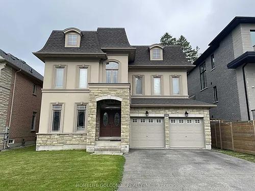 110 A Bond Cres #LOWER Photo 1