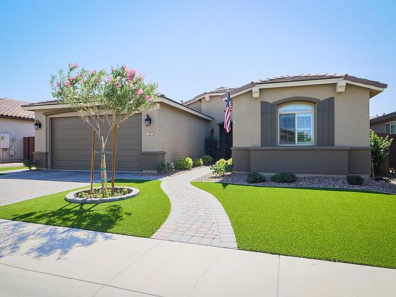 3rd image of 105 W Winterberry Ave