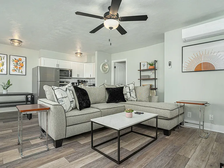 639 W Ocean View Ave — Photo 23