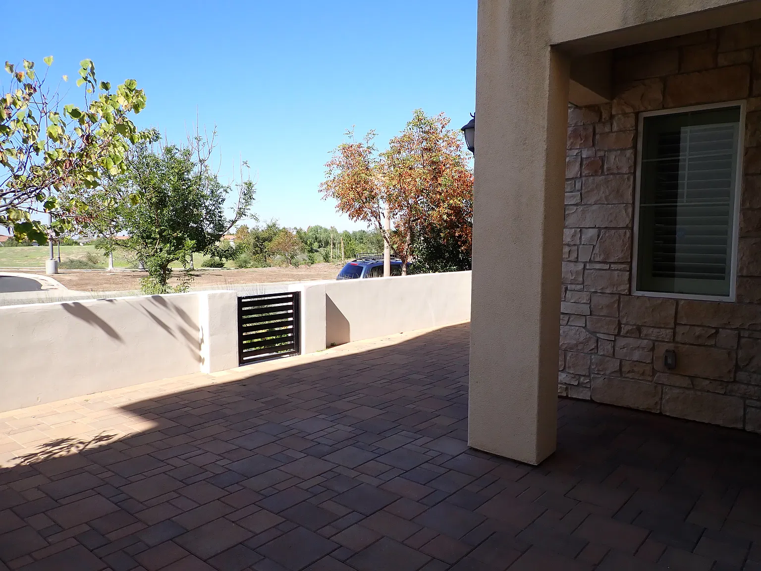 4 bed, 2879 sqft, $5,775 — Photo 3