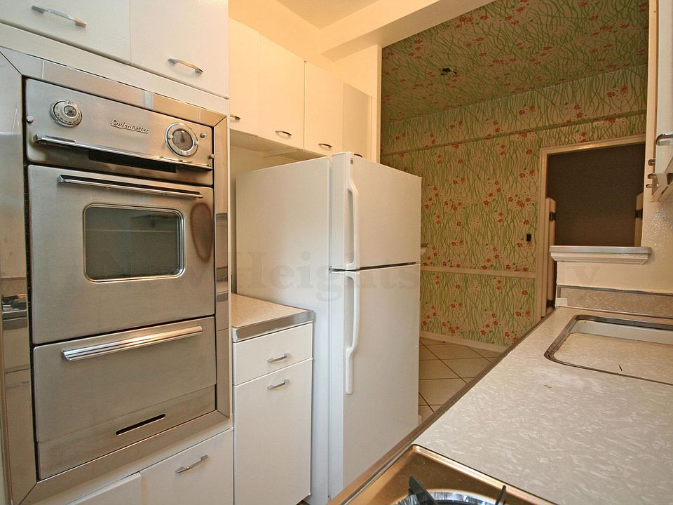 1st image of 65 Park Ter E APT C29