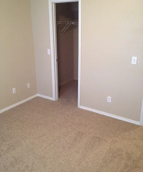 1013 Deer Trail Ln — Photo 9