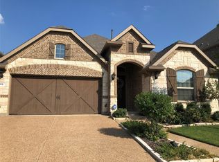612 Bridgewater St, Euless, TX 76039
