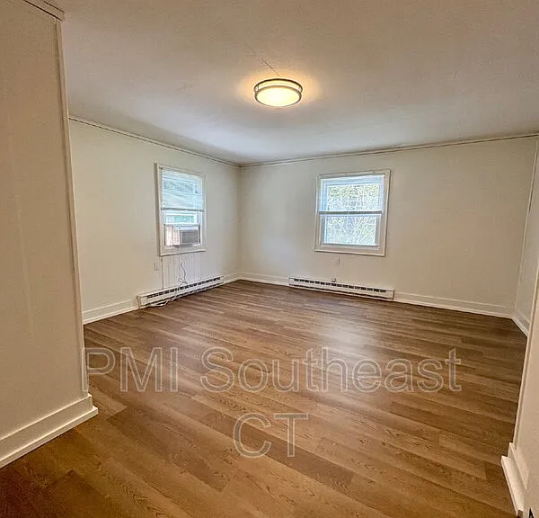 226 Pequot Ave — Photo 12