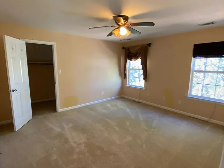 1002 Dorset Ln — Photo 22