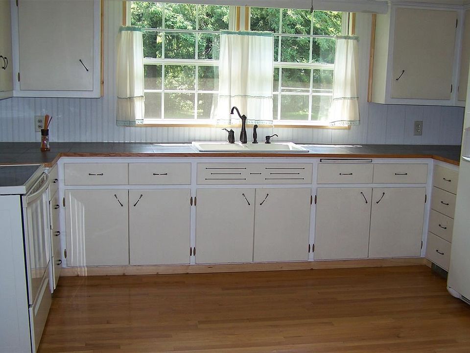 1st image of 343 W Southland Ave