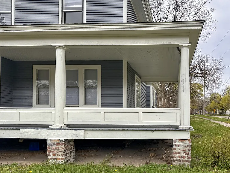 1421 Sherwood Ave — Photo 37